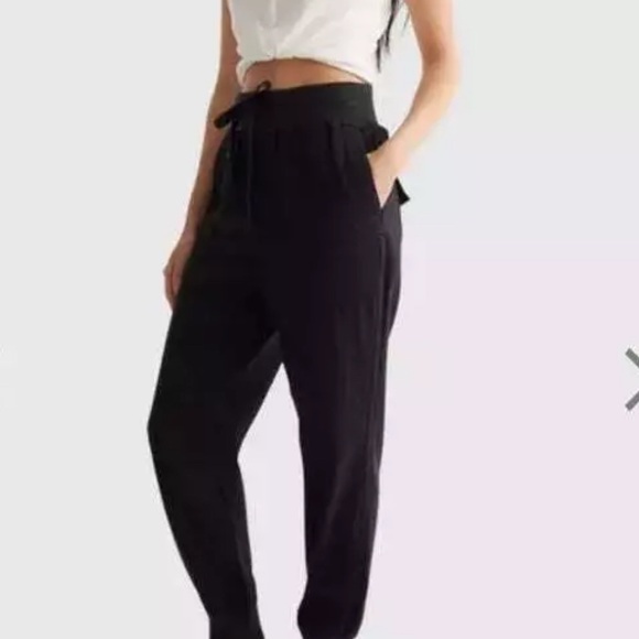 LUCKY Brand Black Utility Jogger Pants - L - Picture 1 of 6